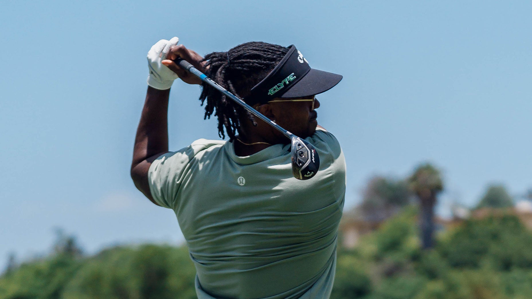 Roger Steele swings the new Callaway Apex UW